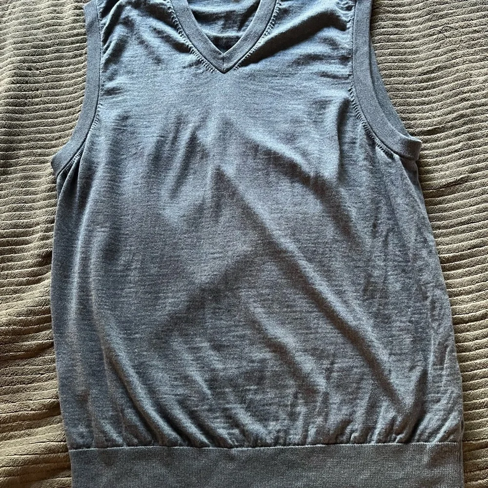 Brooks Brothers Charcoal V-Neck Sweater